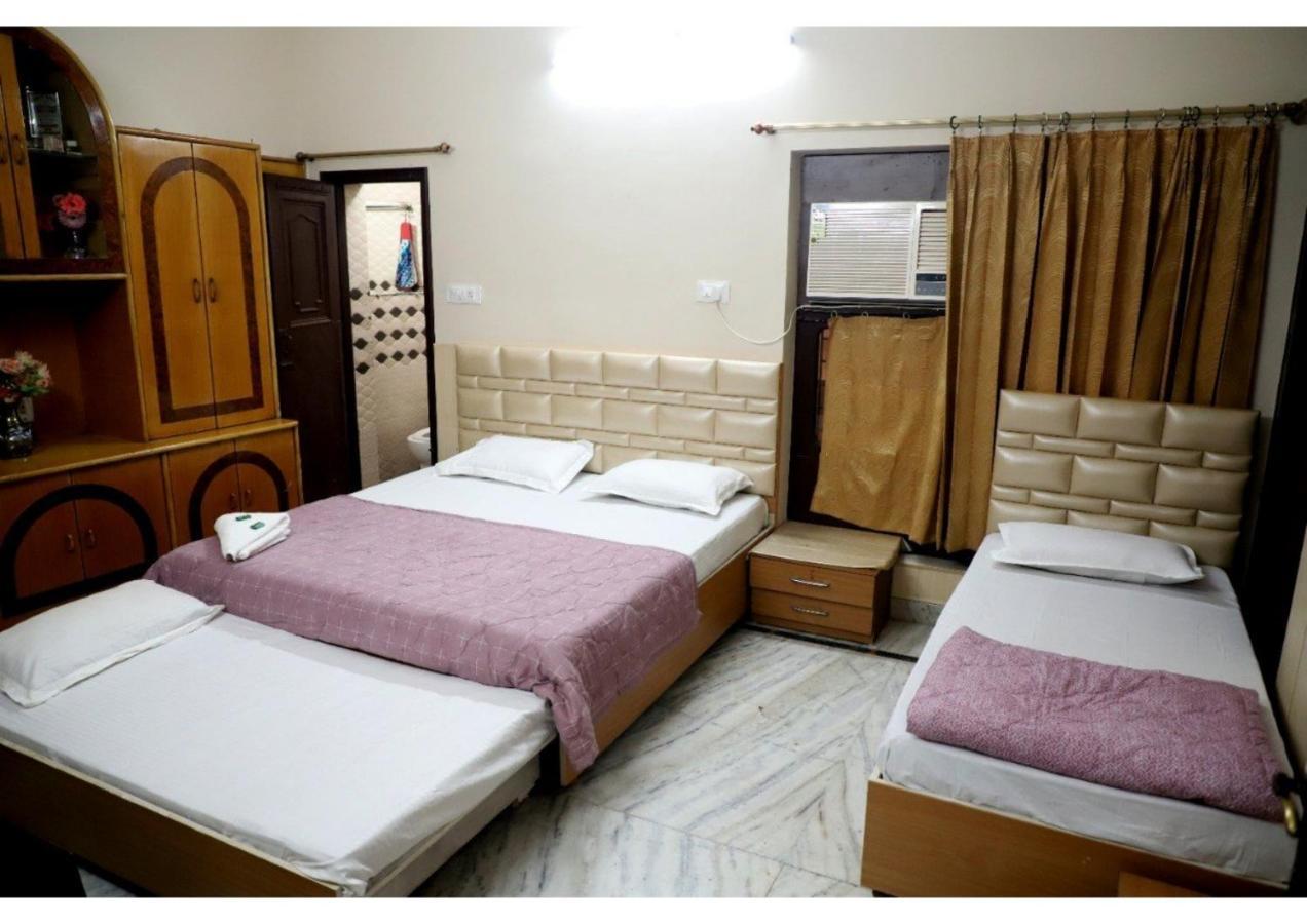 Rk Lodge Amritsar Ngoại thất bức ảnh
