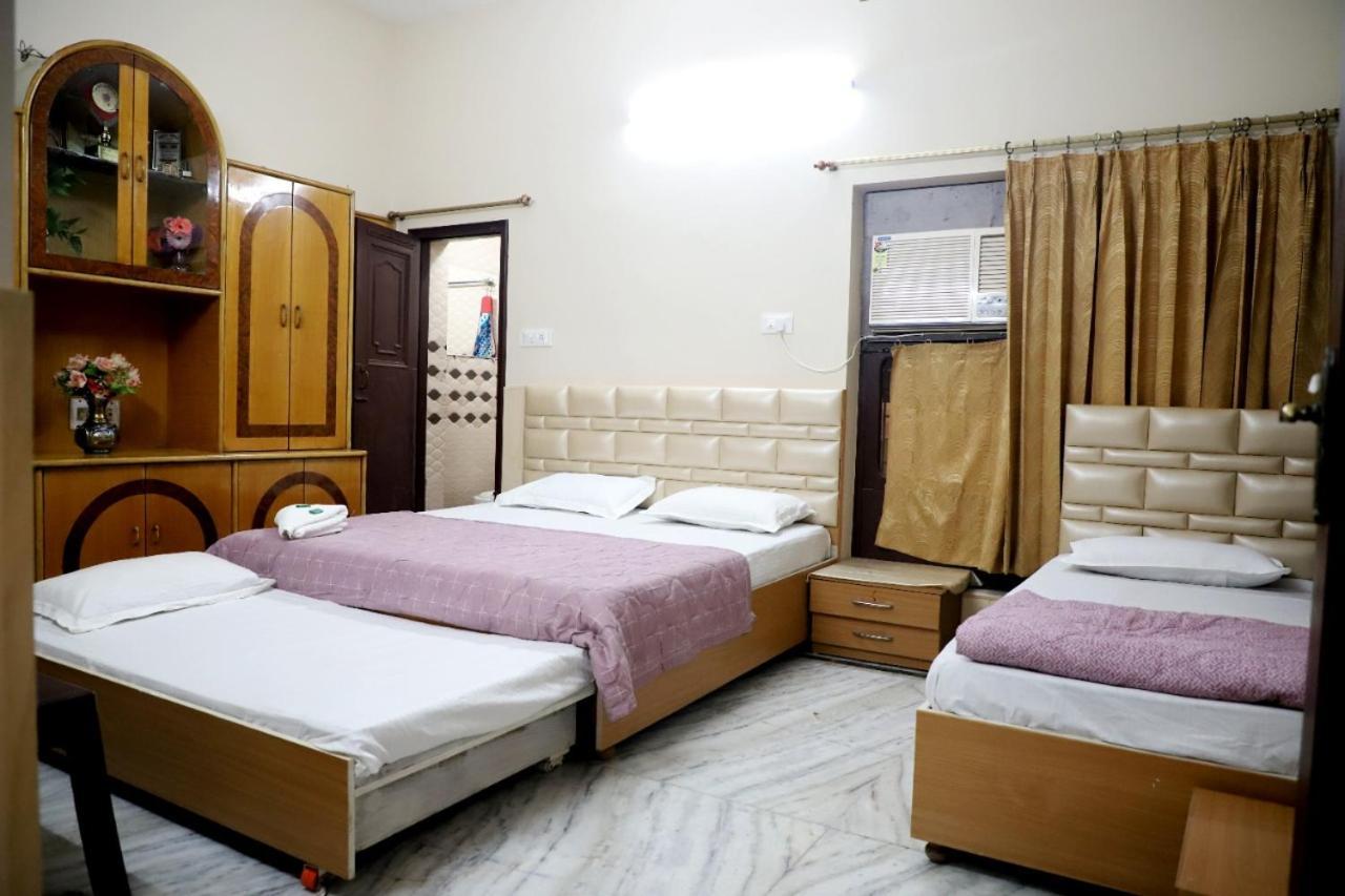 Rk Lodge Amritsar Ngoại thất bức ảnh