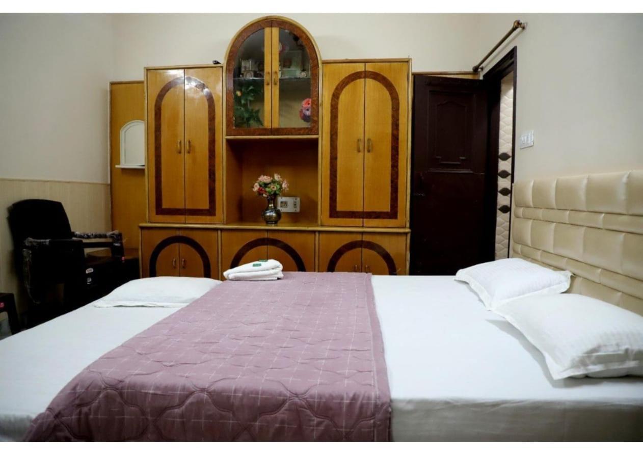 Rk Lodge Amritsar Ngoại thất bức ảnh