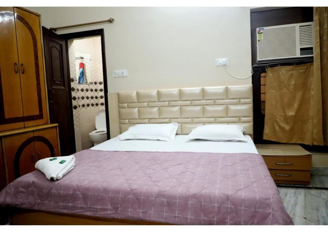 Rk Lodge Amritsar Ngoại thất bức ảnh