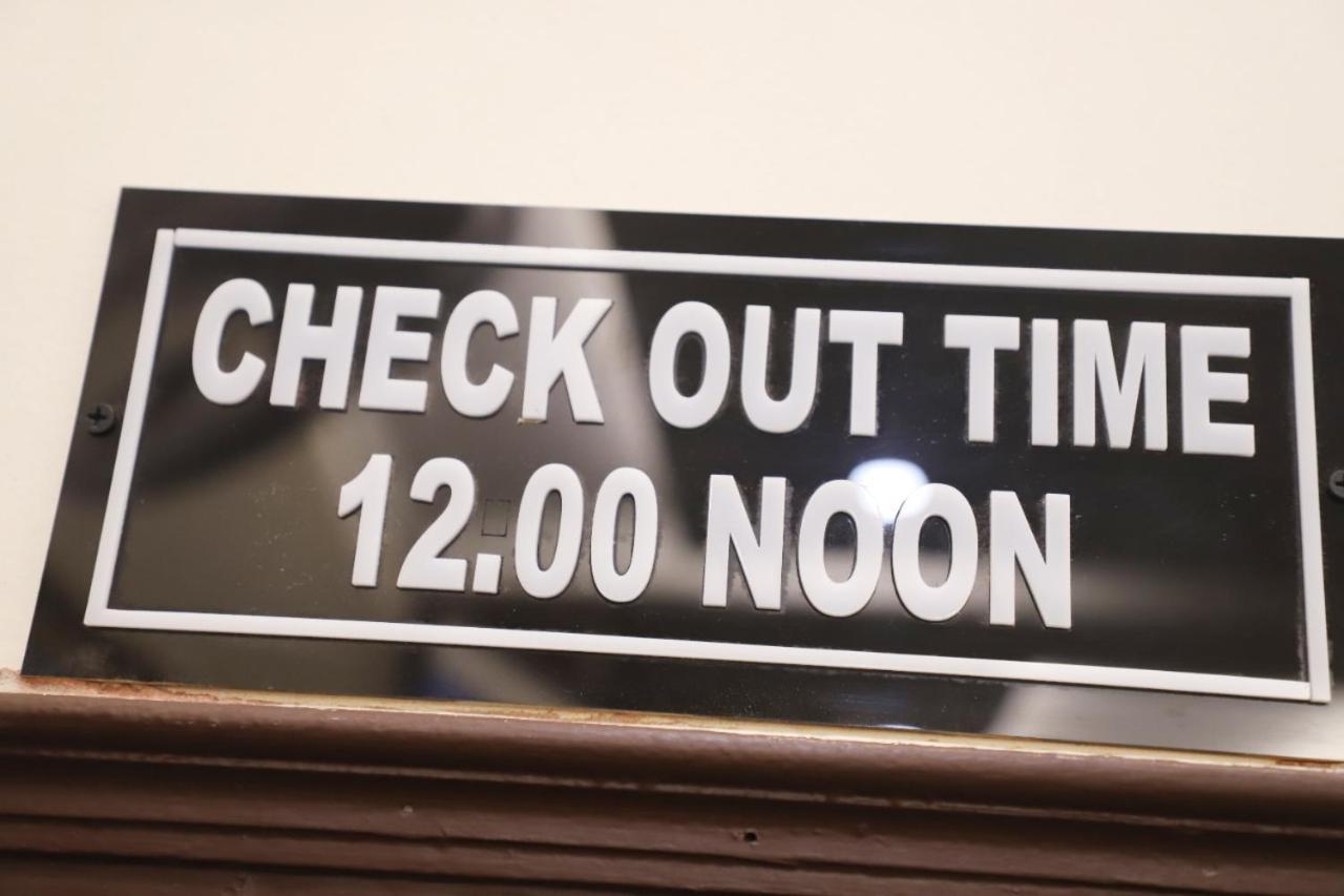 Rk Lodge Amritsar Ngoại thất bức ảnh