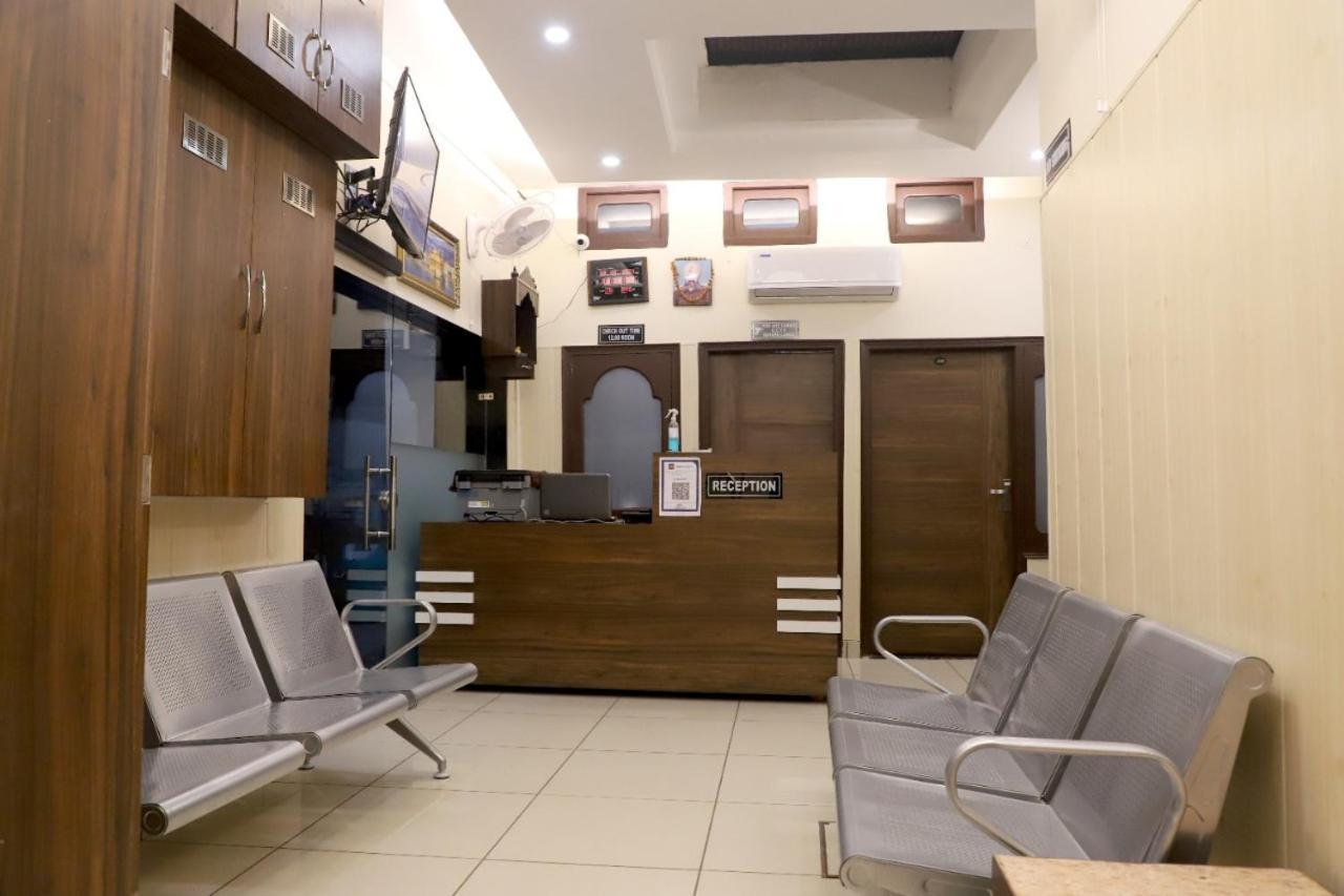 Rk Lodge Amritsar Ngoại thất bức ảnh