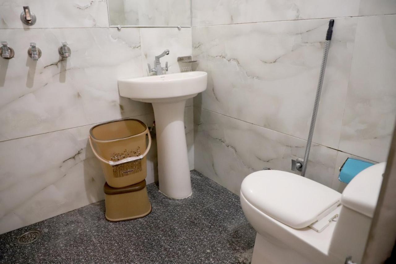 Rk Lodge Amritsar Ngoại thất bức ảnh