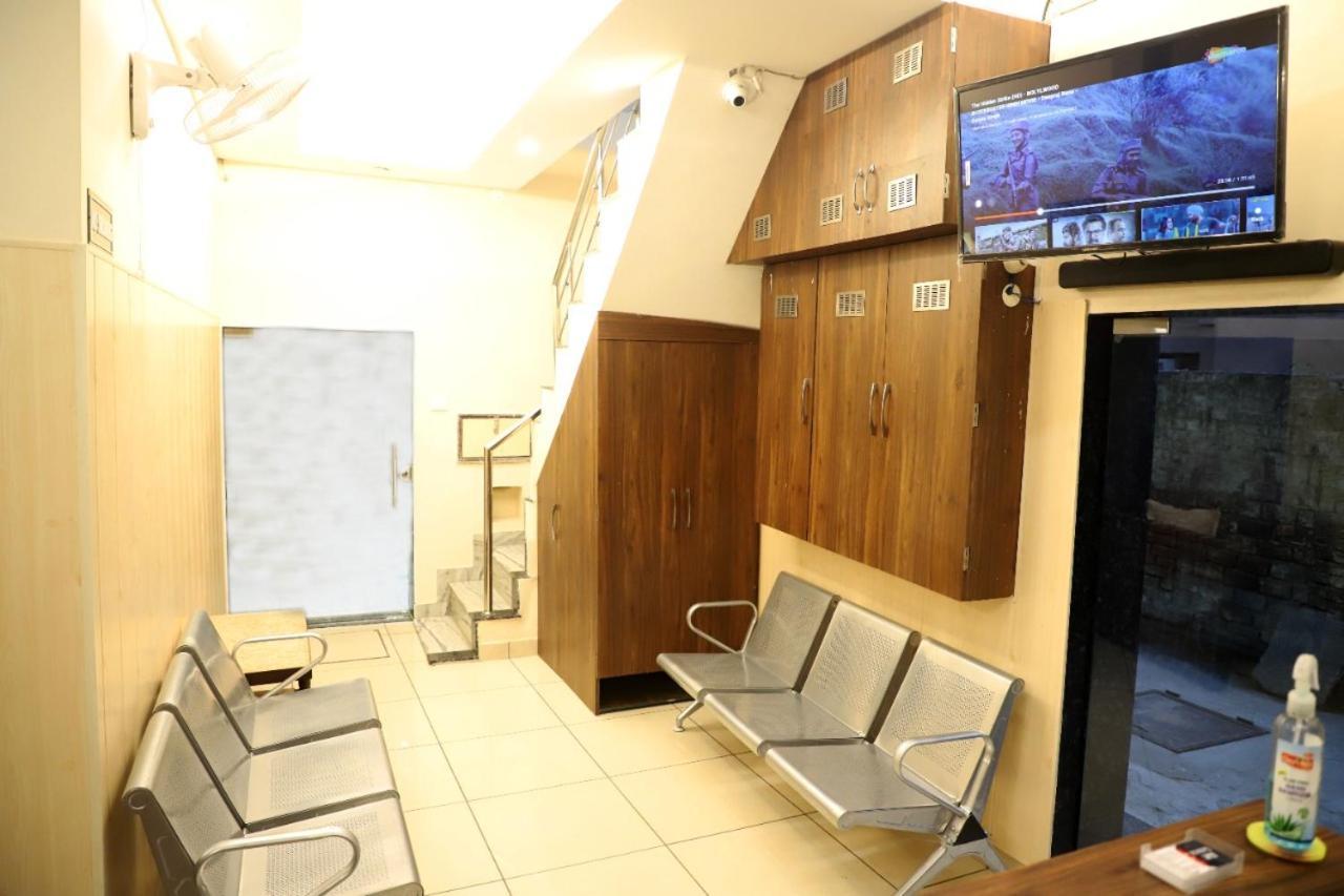 Rk Lodge Amritsar Ngoại thất bức ảnh