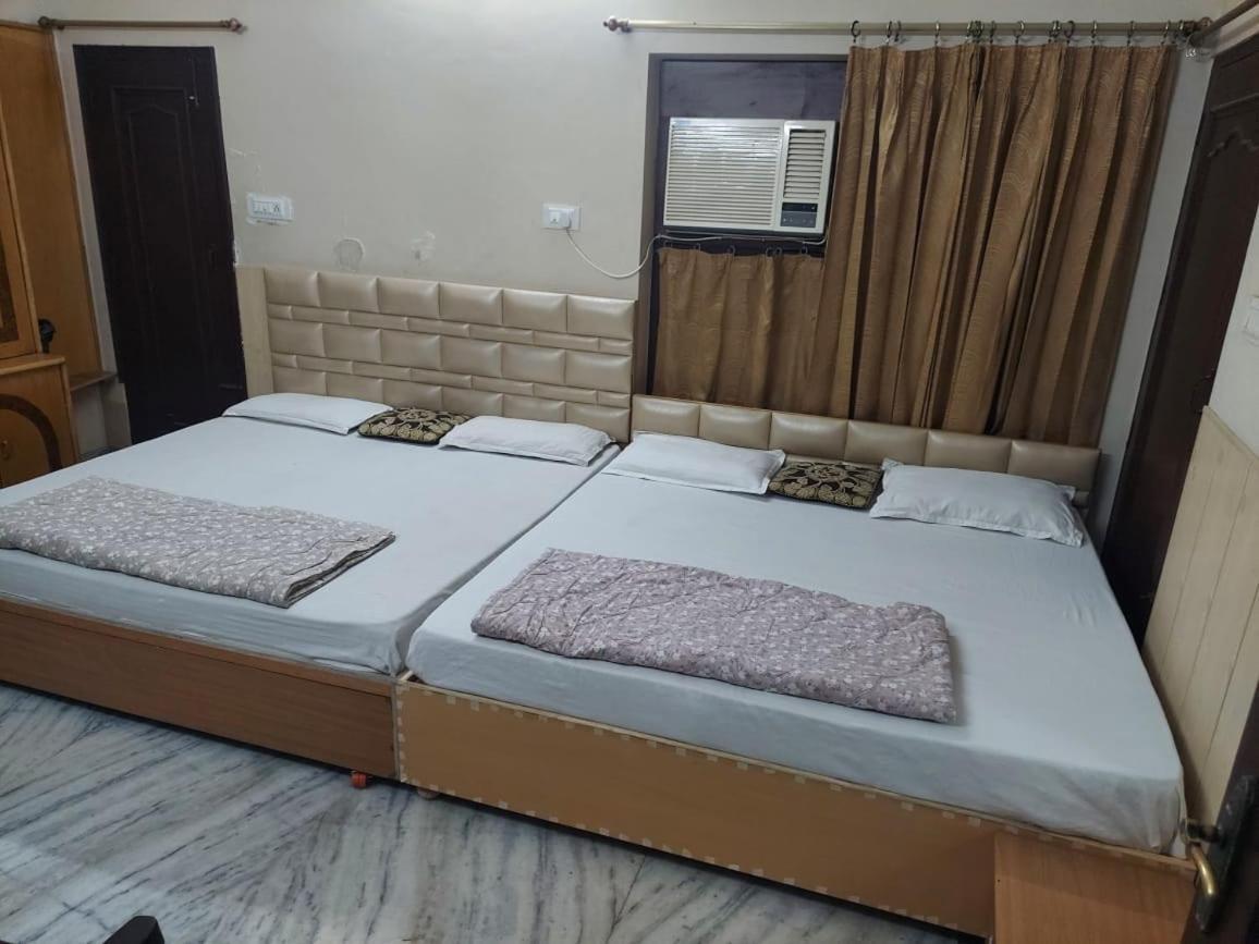Rk Lodge Amritsar Ngoại thất bức ảnh